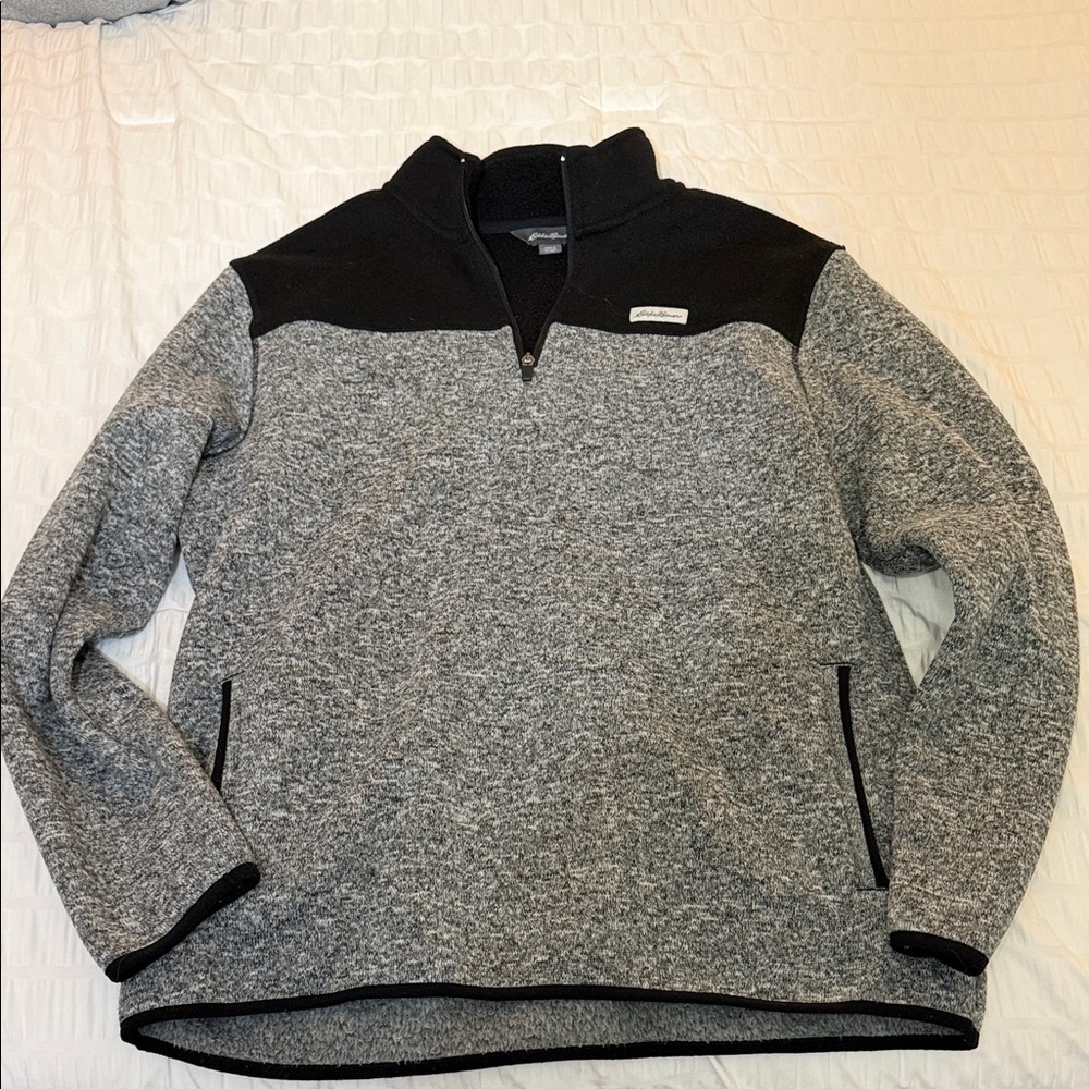 Eddie Bauer Men's Black and Gray Zip-Up Sweater